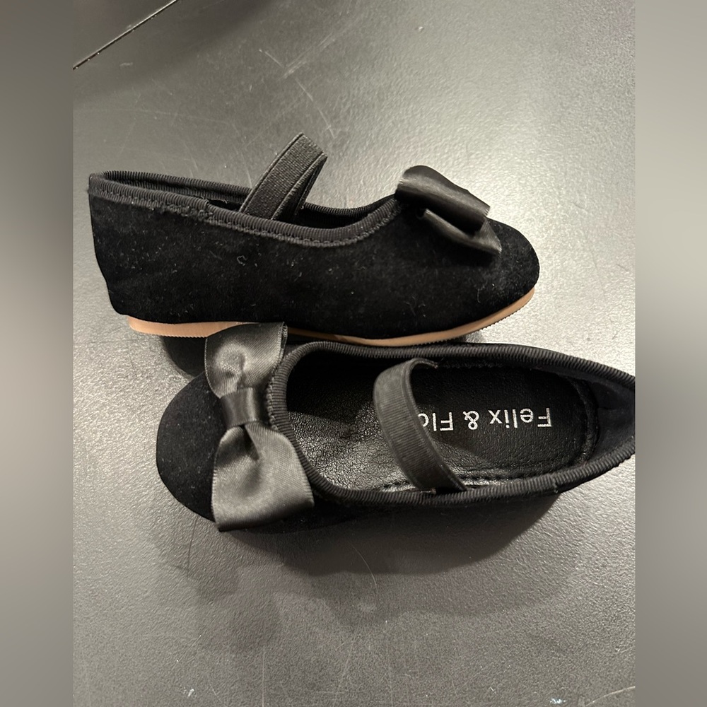 Toddler Girl Black Velvet Dress Shoes